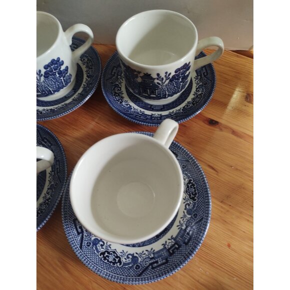 Blue Willow Porcelain Teacup and Saucer sets(4) Churchill England - Picture 10 of 15